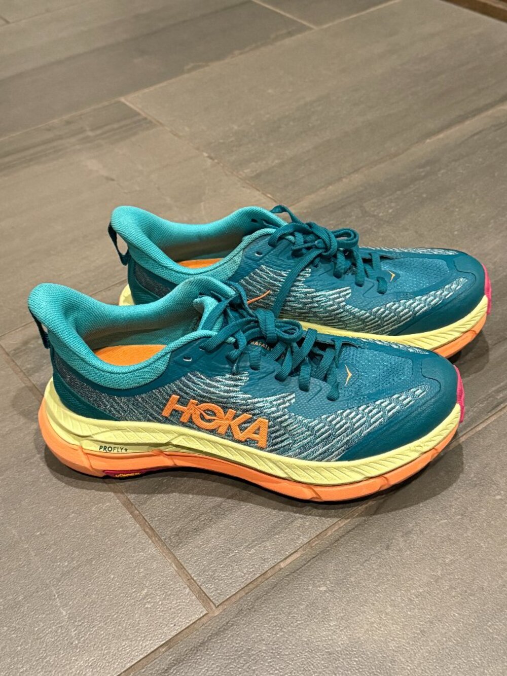 Hoka Mafate Speed 4 - Women's size 8. (teal)